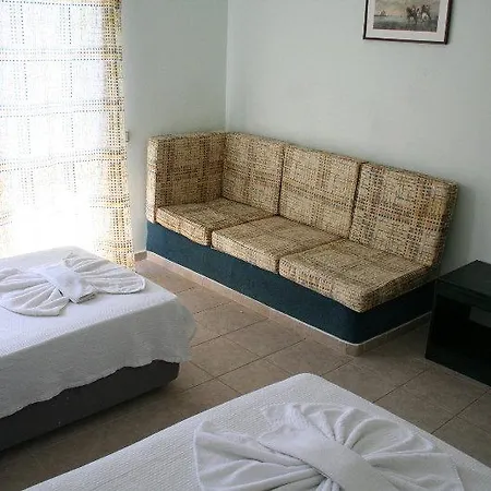 Violet Otel